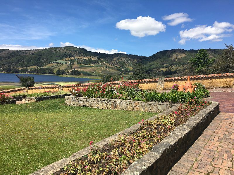 HOTEL CAMINO REAL LAGO DE TOTA